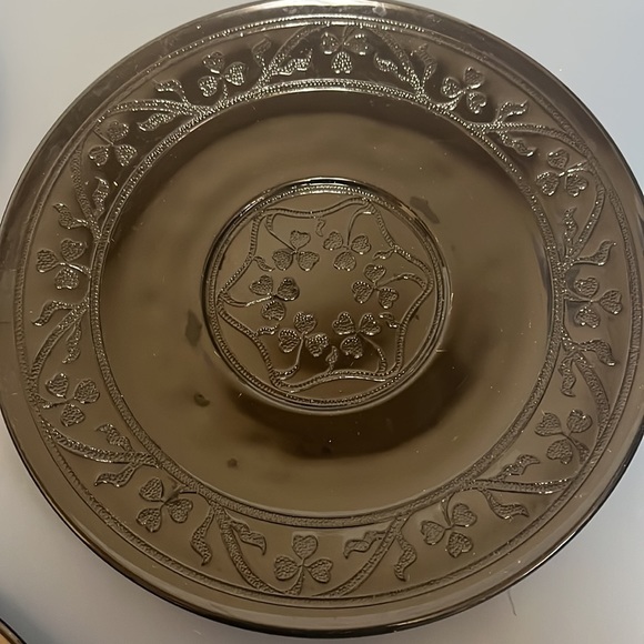 Hazel Atlas Cloverleaf Black Depression Vintage 8" Plates - Set of 4 - Picture 7 of 7